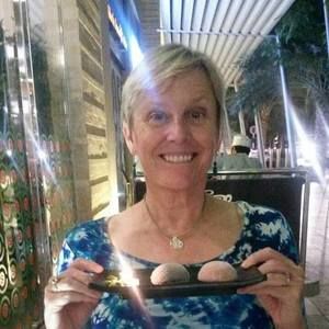 Meet your Posher, Denise